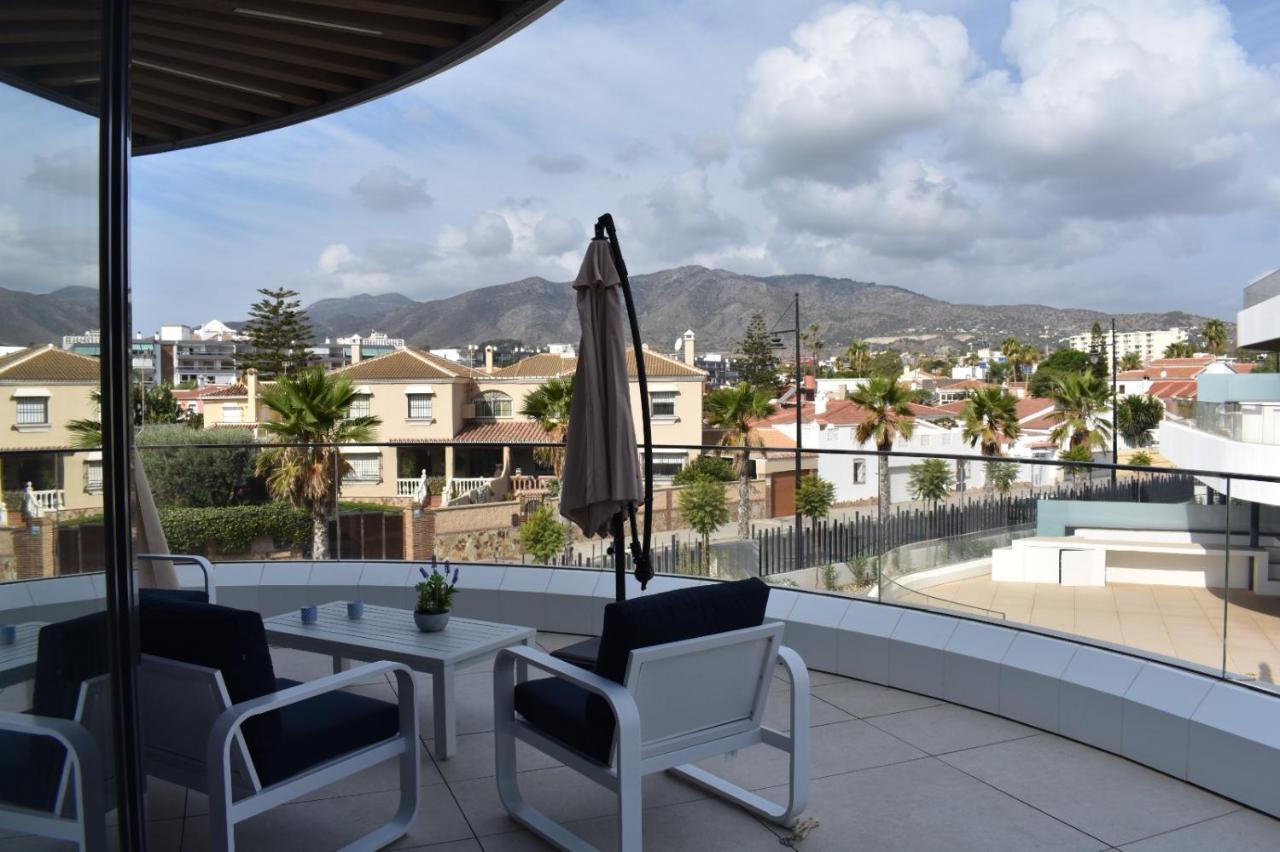 Luxury Complex Beachfront Apartment, Infinity Pool, Sauna, Gym And Large Terrace 托雷莫利诺斯 外观 照片