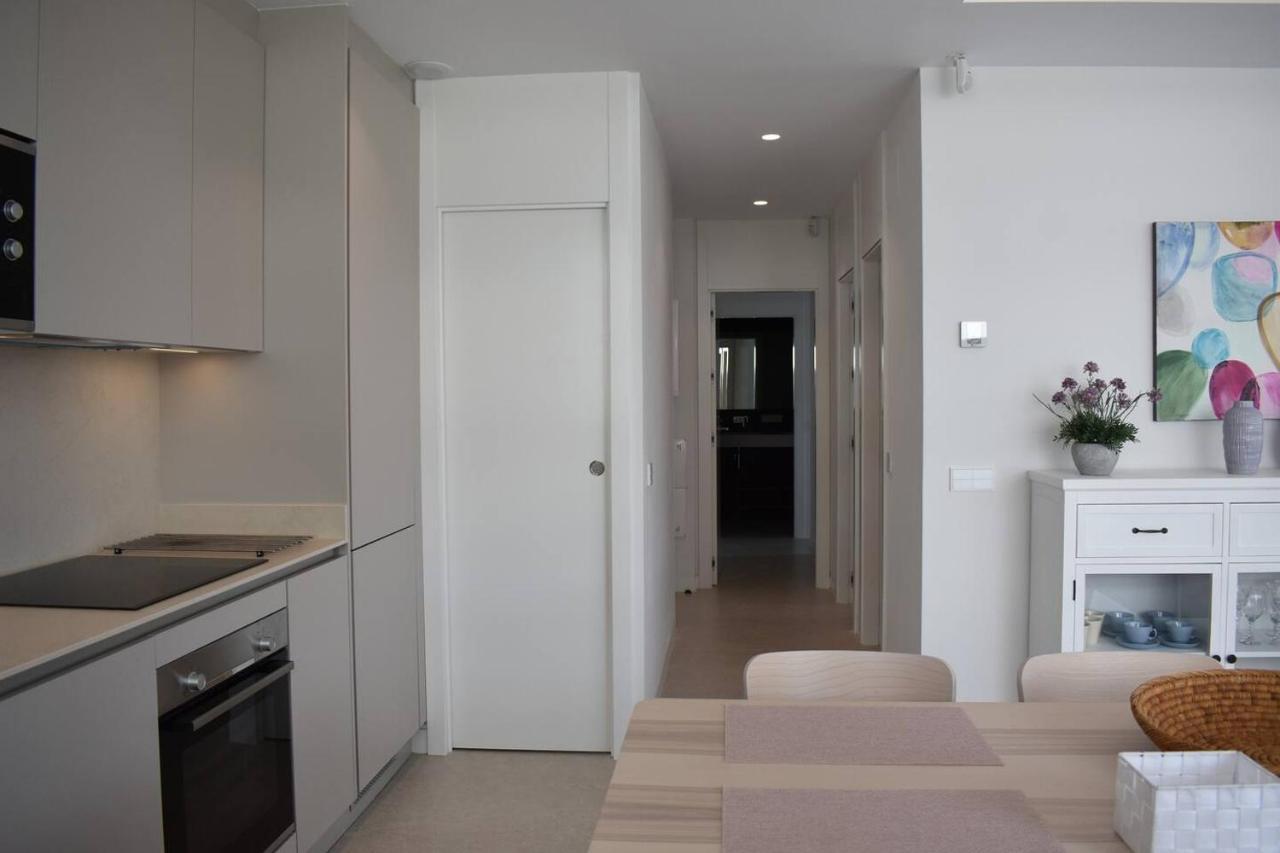 Luxury Complex Beachfront Apartment, Infinity Pool, Sauna, Gym And Large Terrace 托雷莫利诺斯 外观 照片